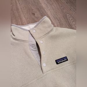 Women's Patagonia sweater